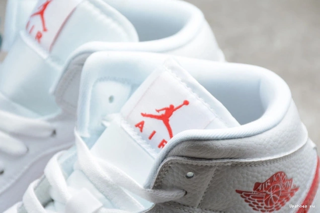 BQ6472-106 University White Mid 1 Jordan Red (W) 0728